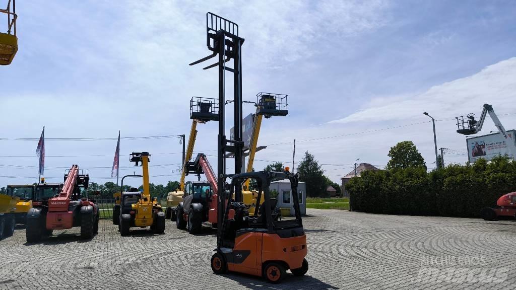 Linde E16-02 Електронавантажувачі