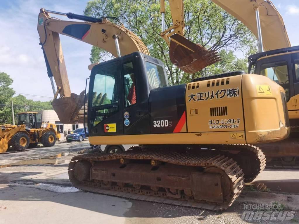 CAT 320d2 Гусеничні екскаватори