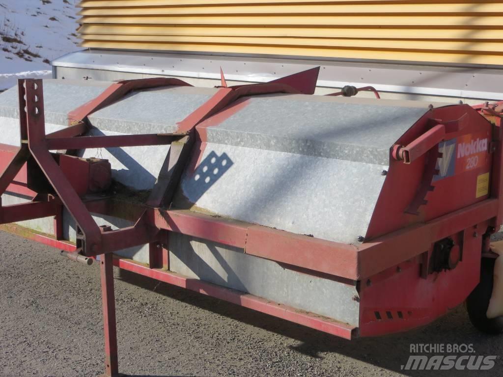 Nokka 280 Граблі і сінозворушувачі