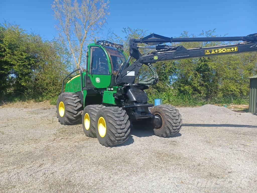 John Deere 1070e Харвестери