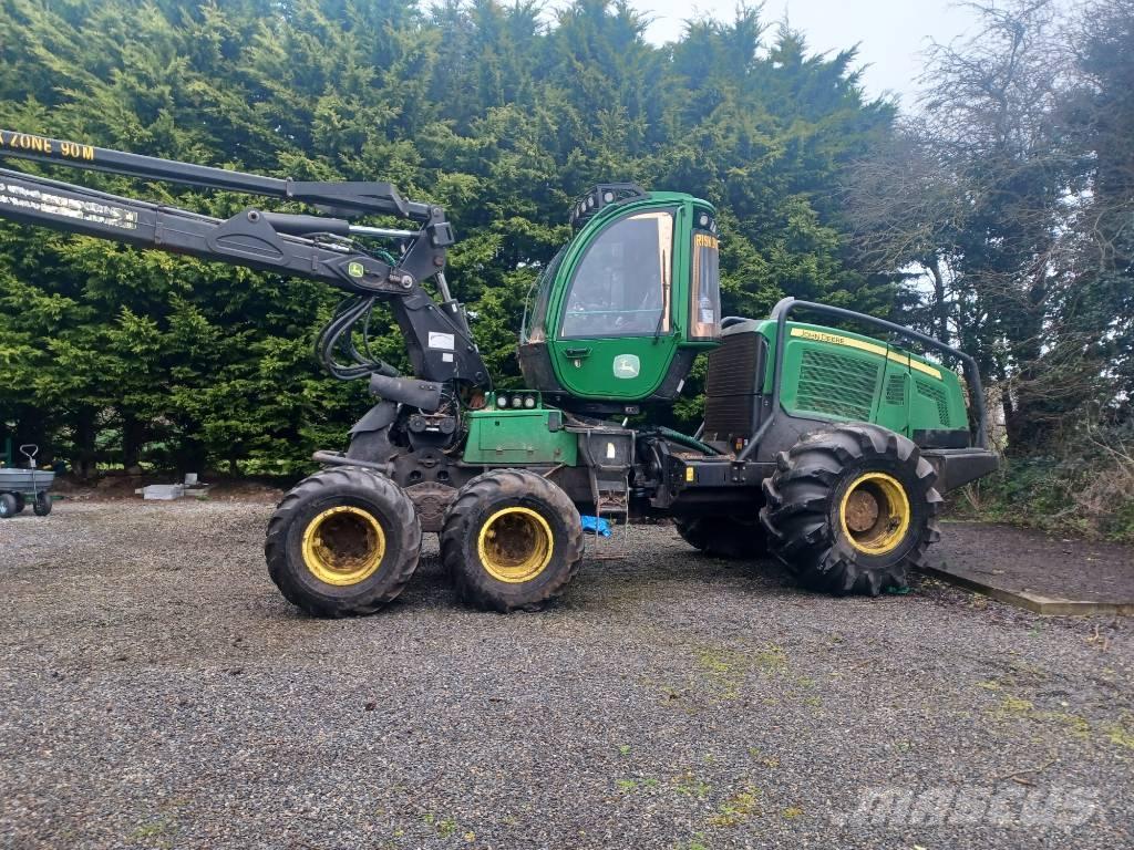 John Deere 1070e Харвестери
