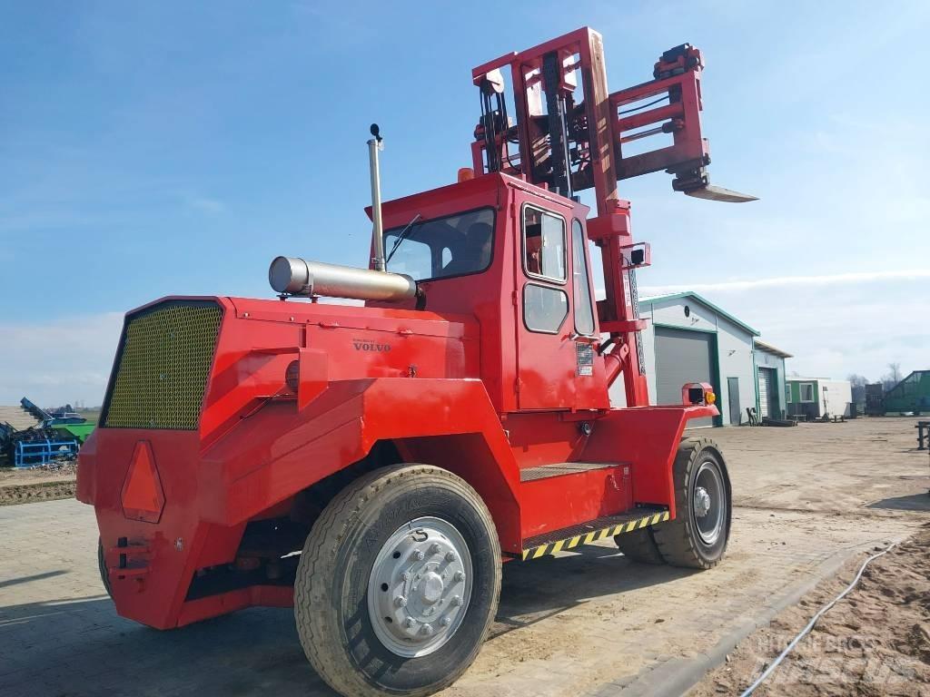 Volvo forklift Дизельні навантажувачі