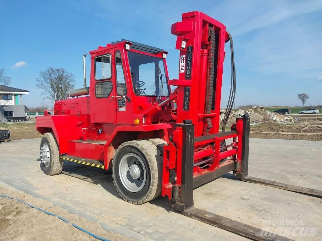Volvo forklift Дизельні навантажувачі