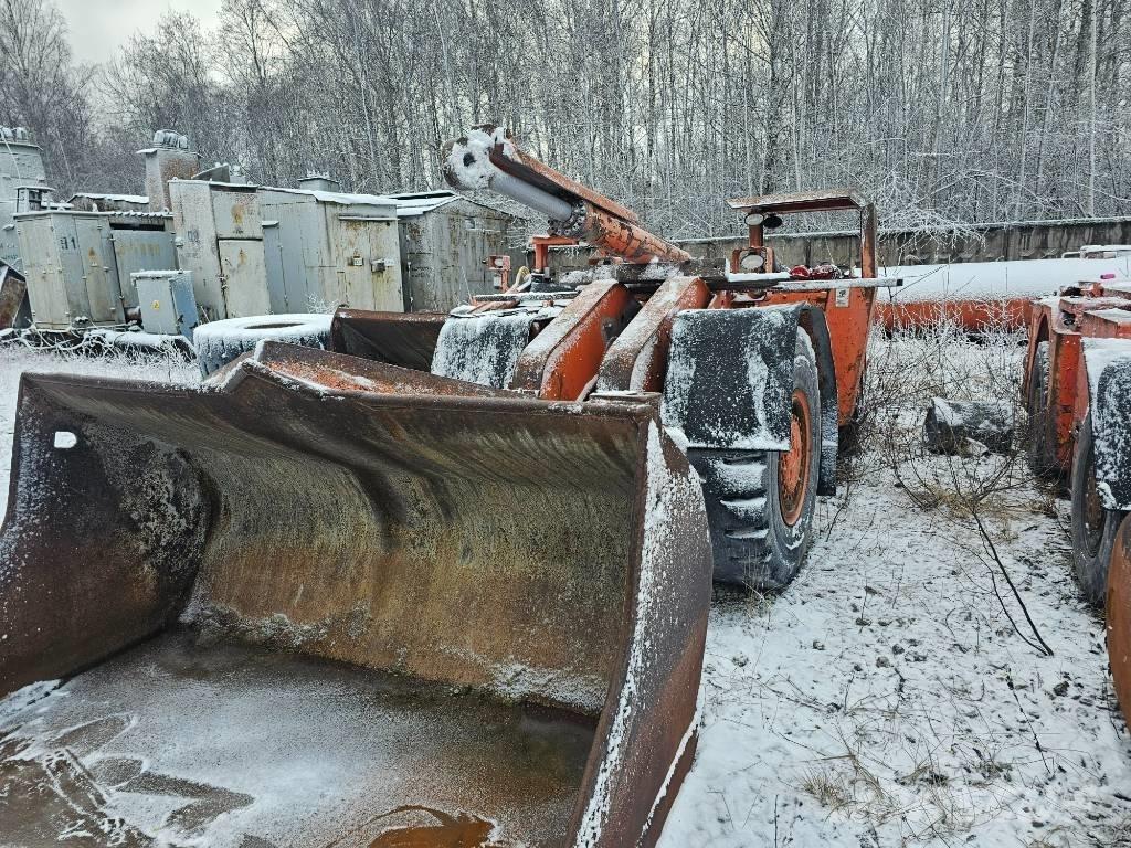 Sandvik Toro 301 D Підземні навантажувачі