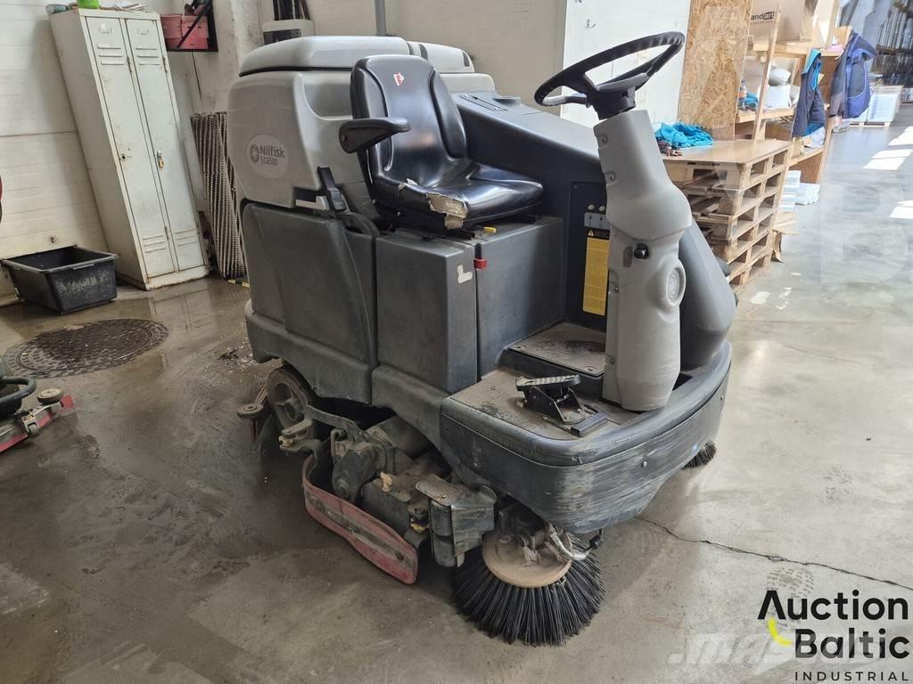 Nilfisk SC6500 Підмітальні машини