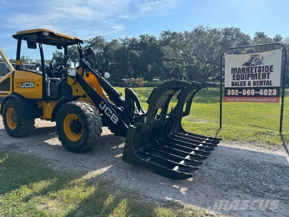 JCB 407 Фронтальні навантажувачі