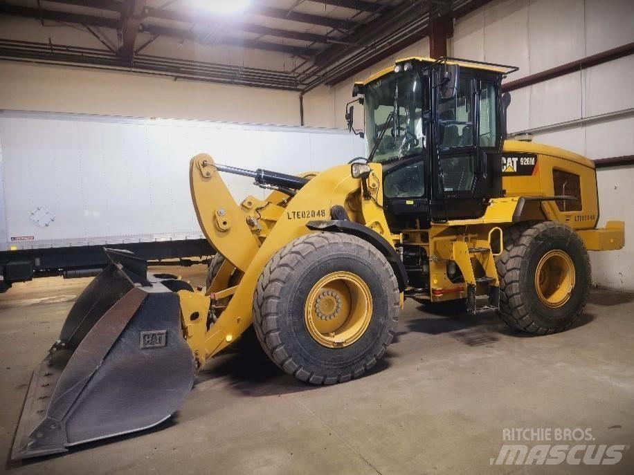 CAT 926M Фронтальні навантажувачі