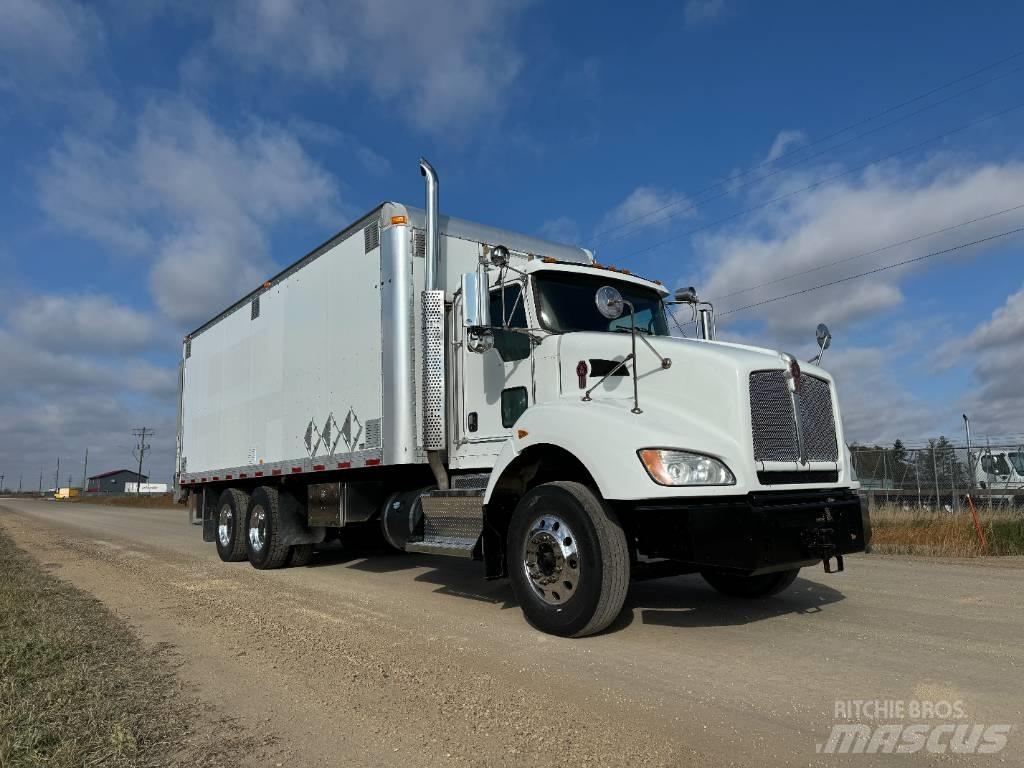 Kenworth T 440 Фургони