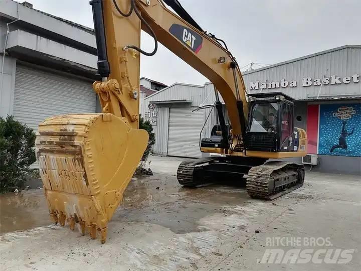 CAT CAT325 Гусеничні екскаватори