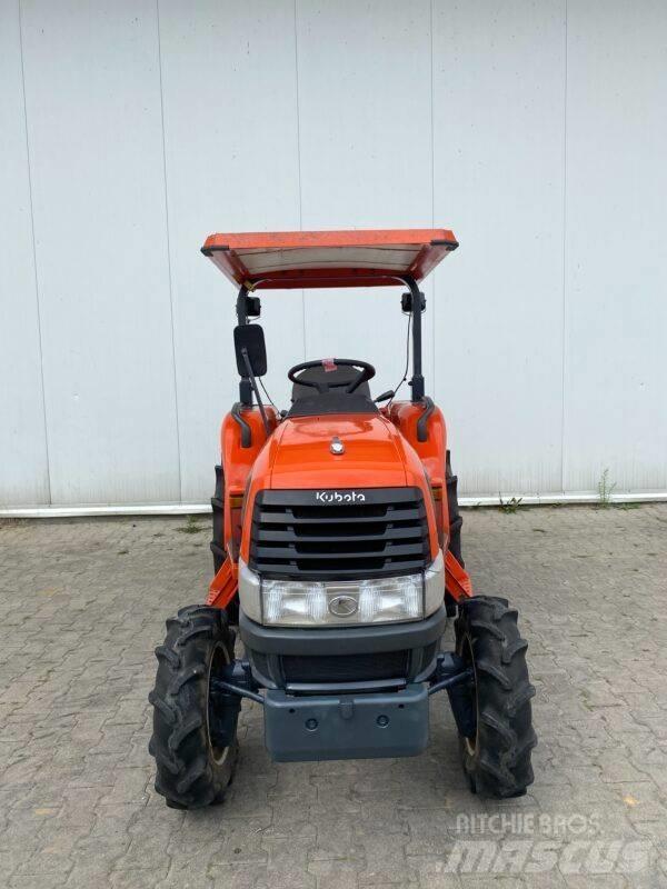 Kubota KL23 Трактори