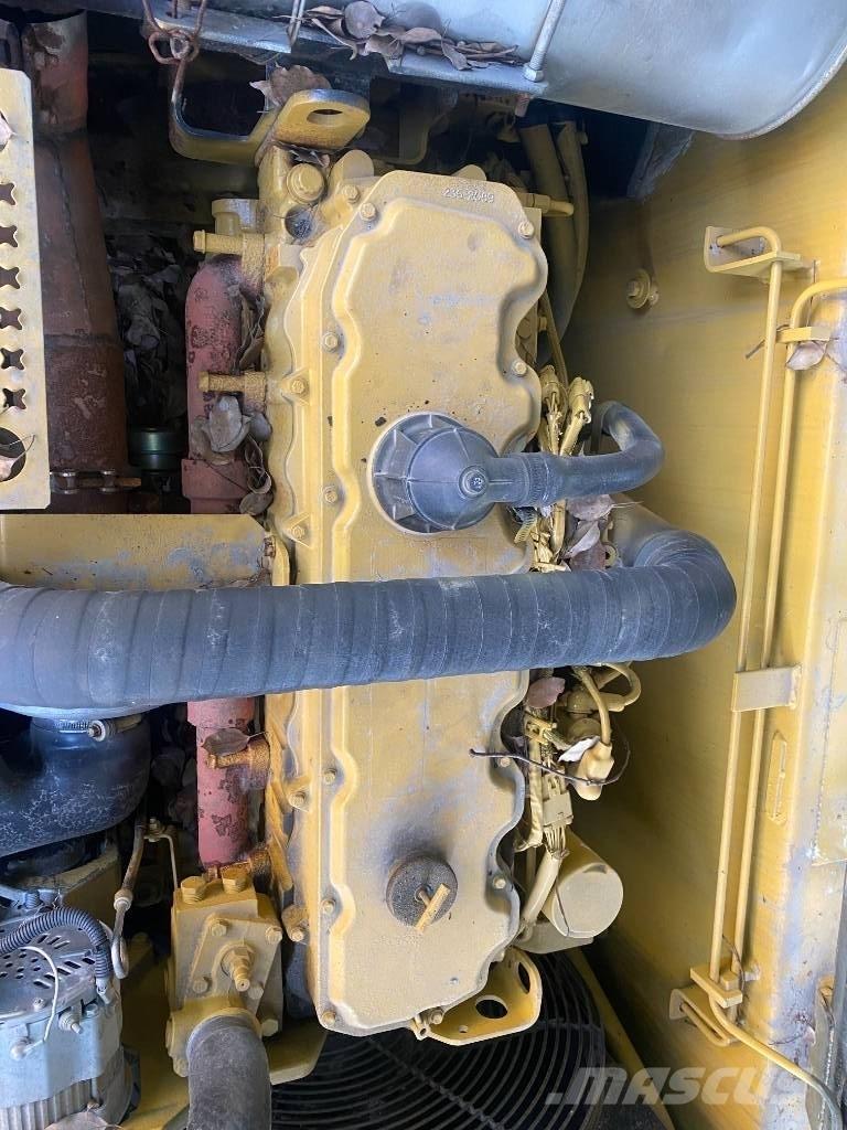 CAT 325 C Гусеничні екскаватори