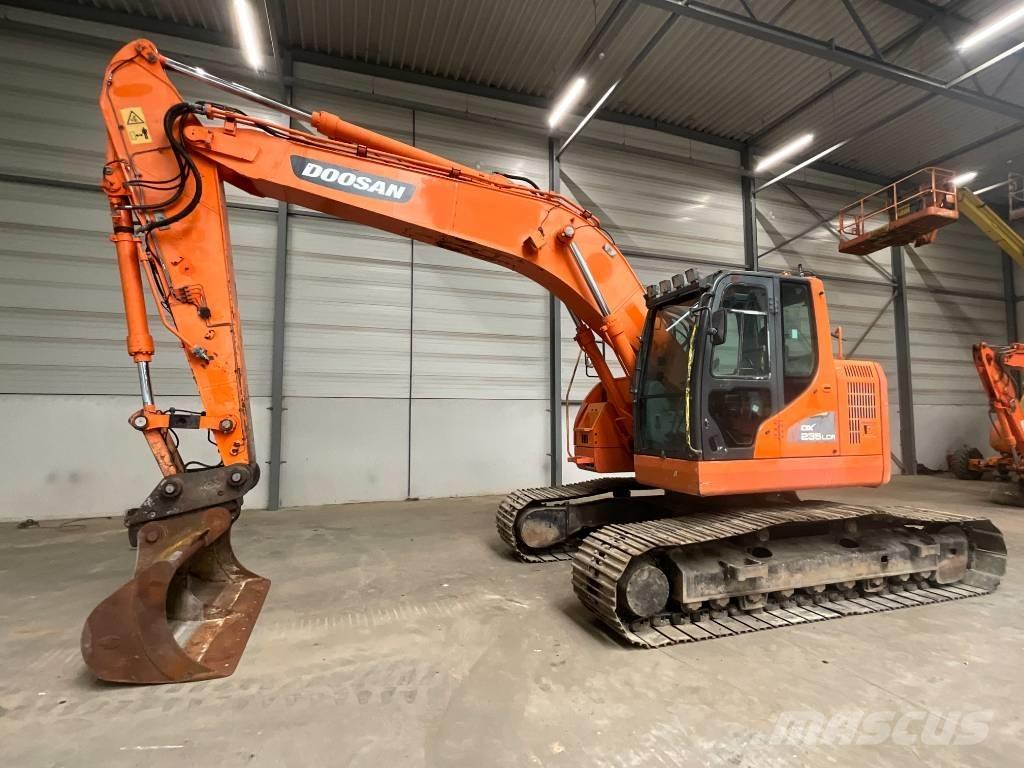 Doosan DX 235 LCR Гусеничні екскаватори