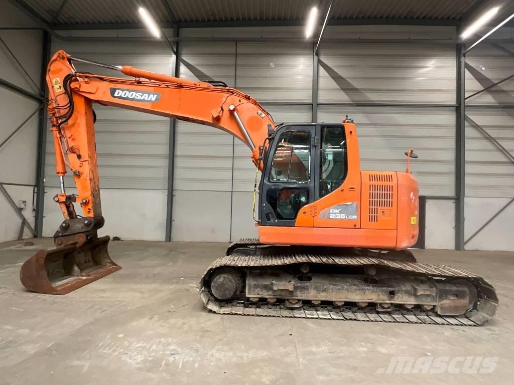 Doosan DX 235 LCR Гусеничні екскаватори