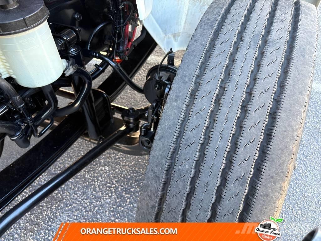 International MV607 Фургони