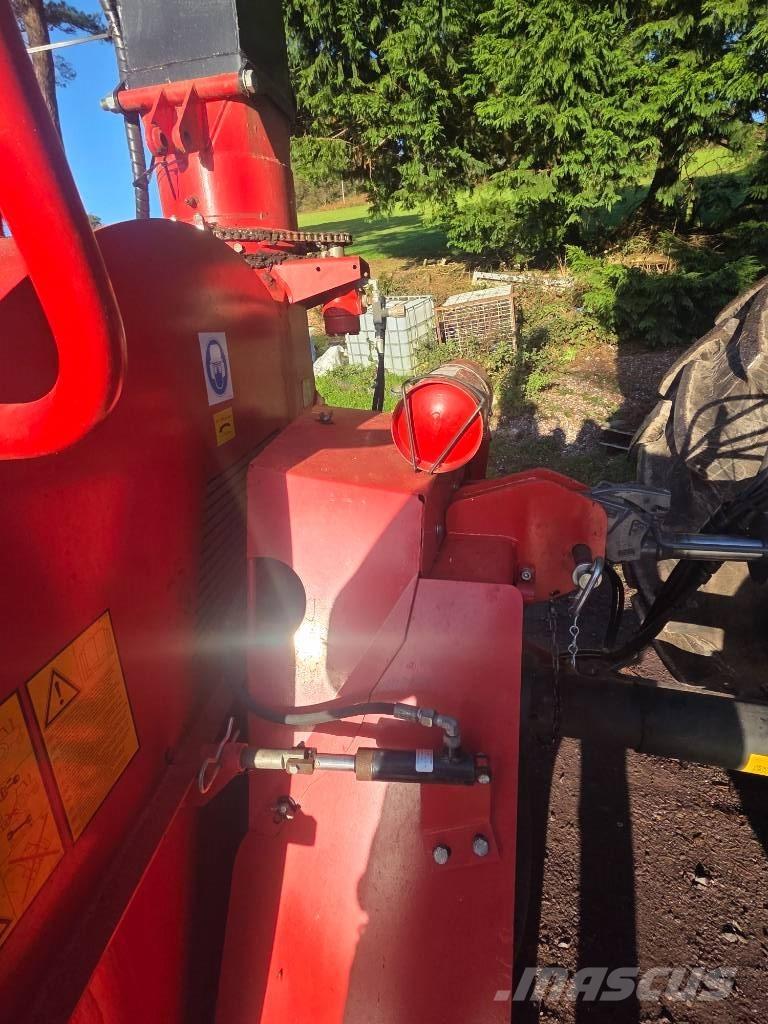 Valtra T 163 Лісогосподарські трактори