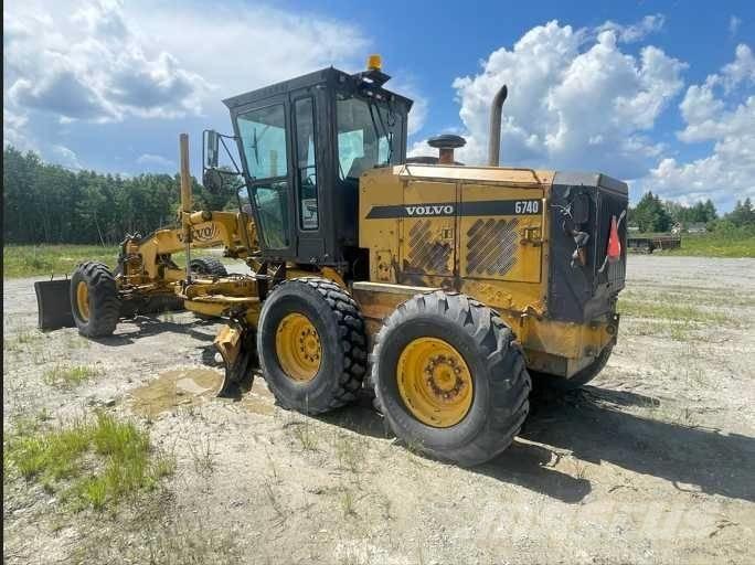 Volvo G 740 Грейдери