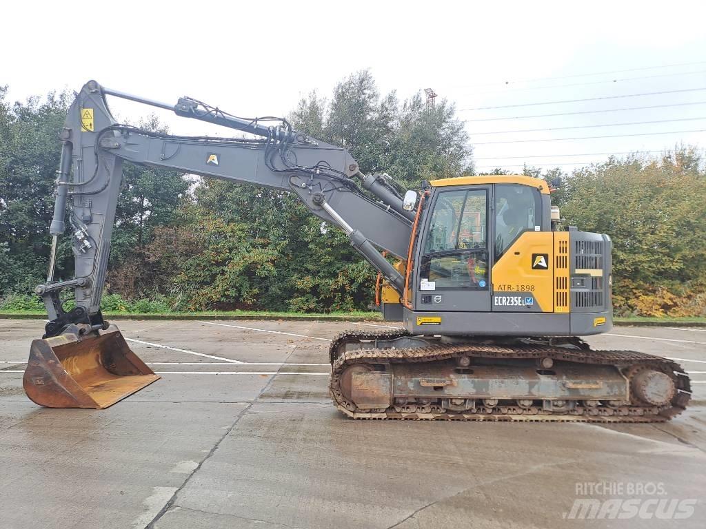 Volvo ECR235EL Гусеничні екскаватори