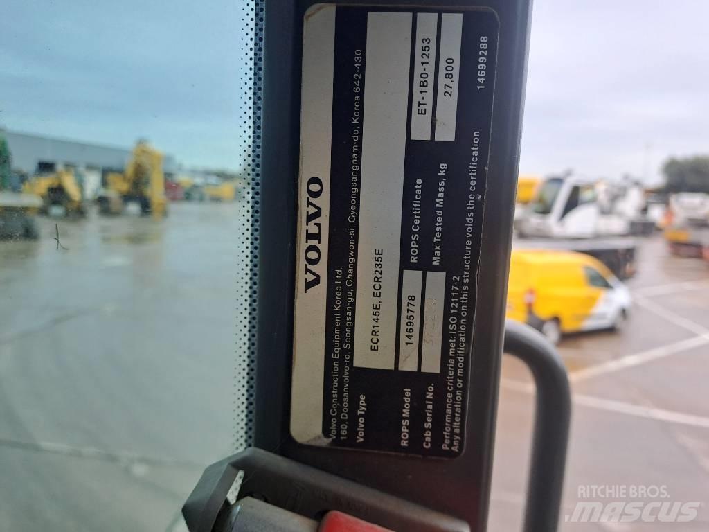 Volvo ECR235EL Гусеничні екскаватори