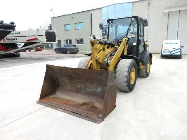 CAT 906 H Фронтальні навантажувачі