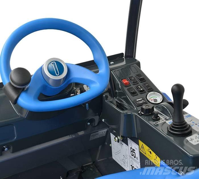 Multione 2.3 EFI Міні-навантажувачі