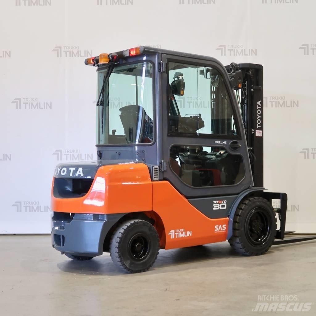 Toyota 02-8FDF30 Дизельні навантажувачі