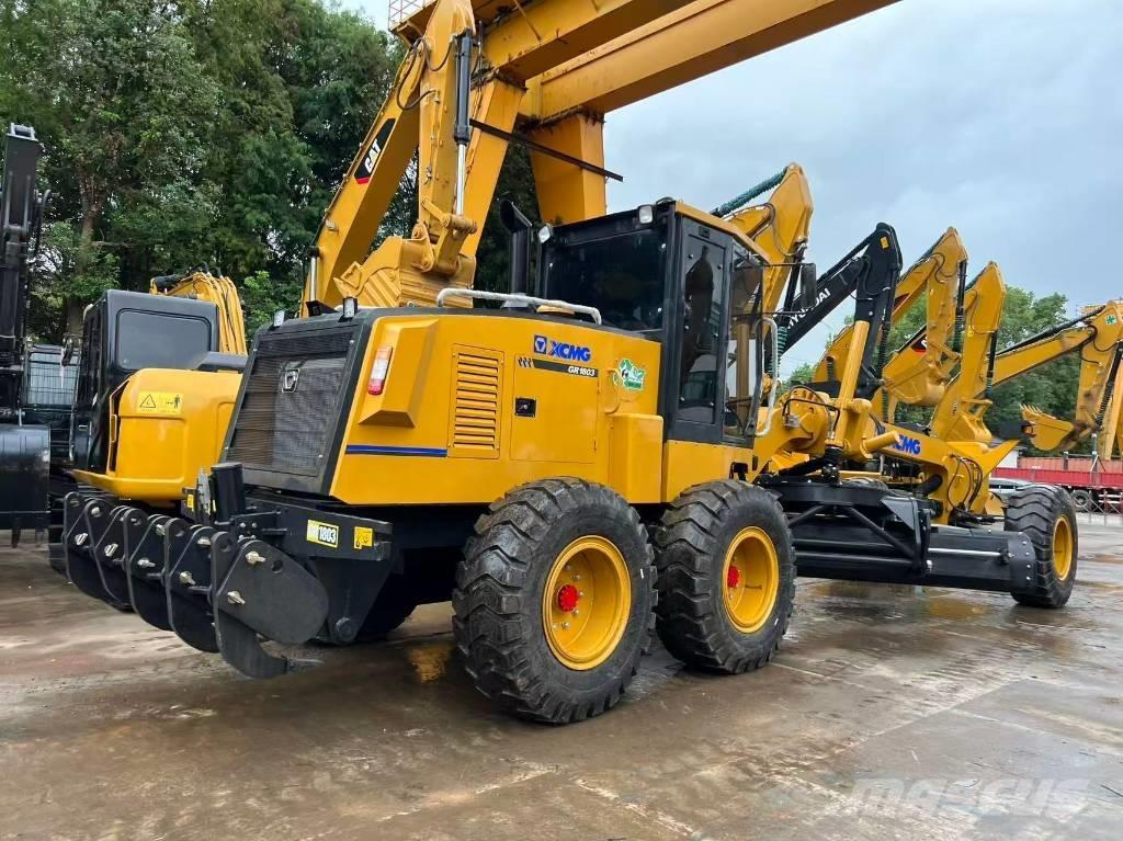 XCMG GR1803 Грейдери