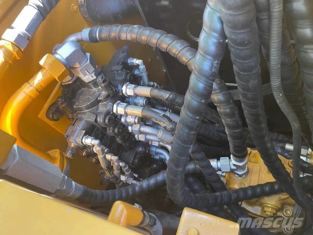 Sany SY75C Середні екскаватори 7т. - 12т.