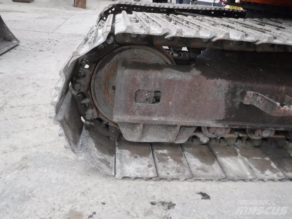 Halla HE220LCE Гусеничні екскаватори