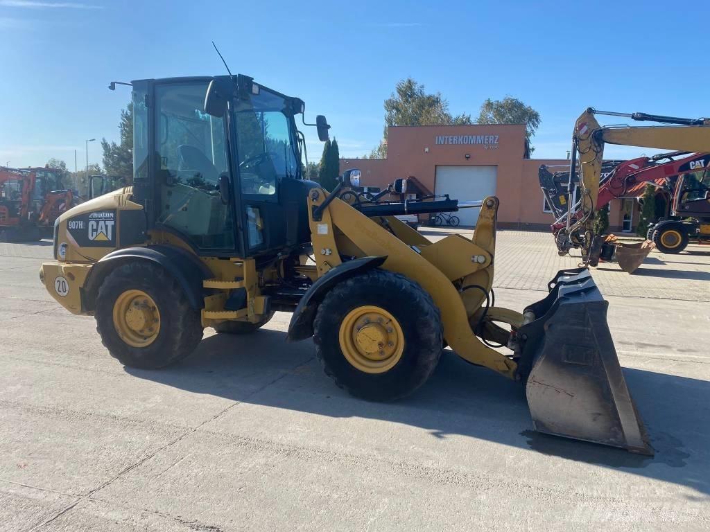 CAT 907 H 2 Фронтальні навантажувачі