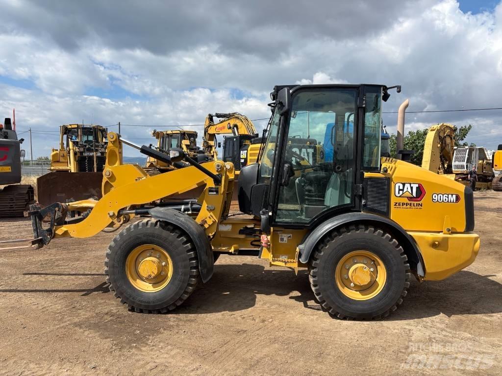 CAT 906 M Фронтальні навантажувачі