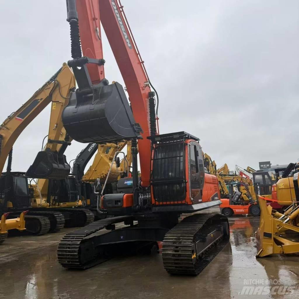 Doosan DX225LC-9C Середні екскаватори 7т. - 12т.