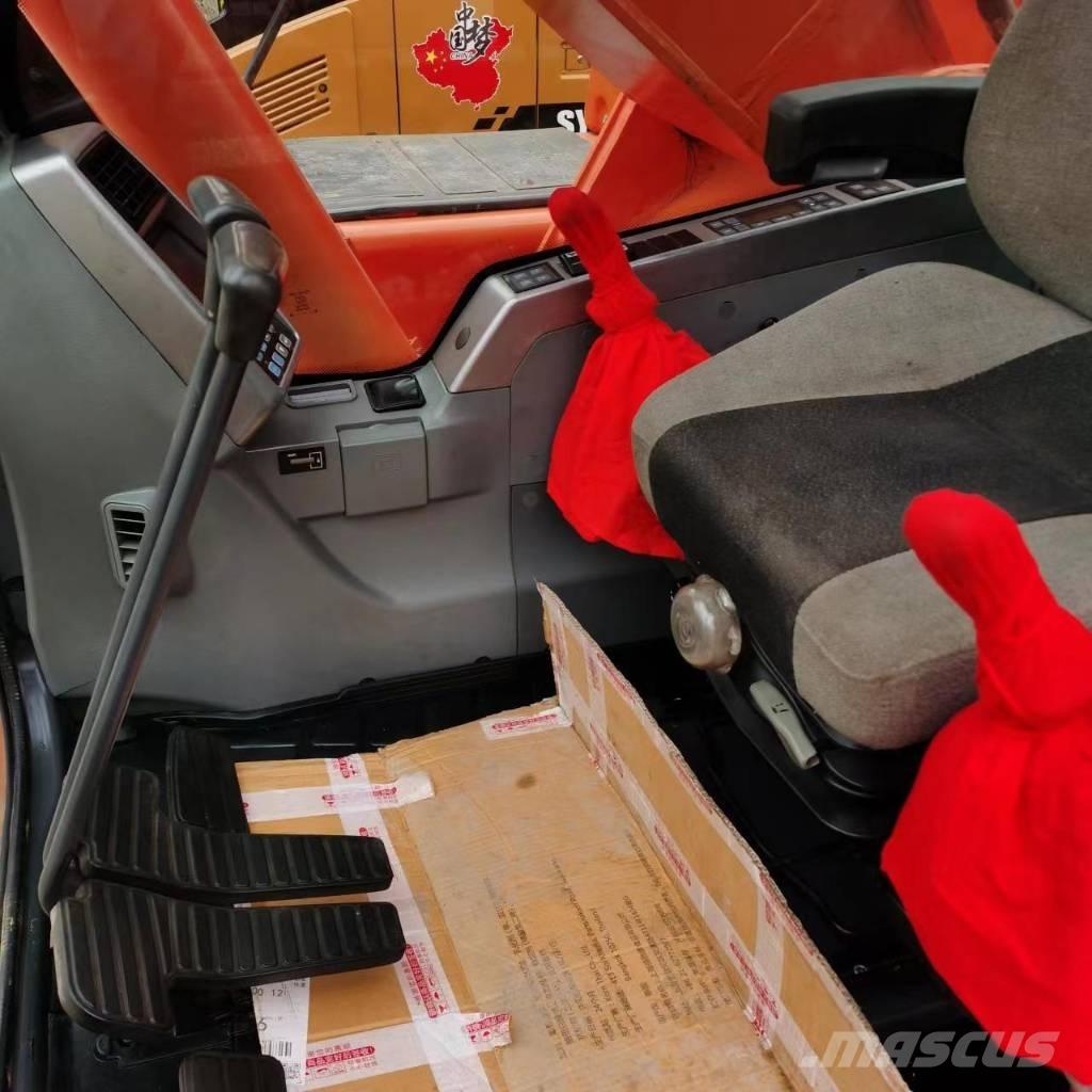 Doosan DX 300 LC Гусеничні екскаватори