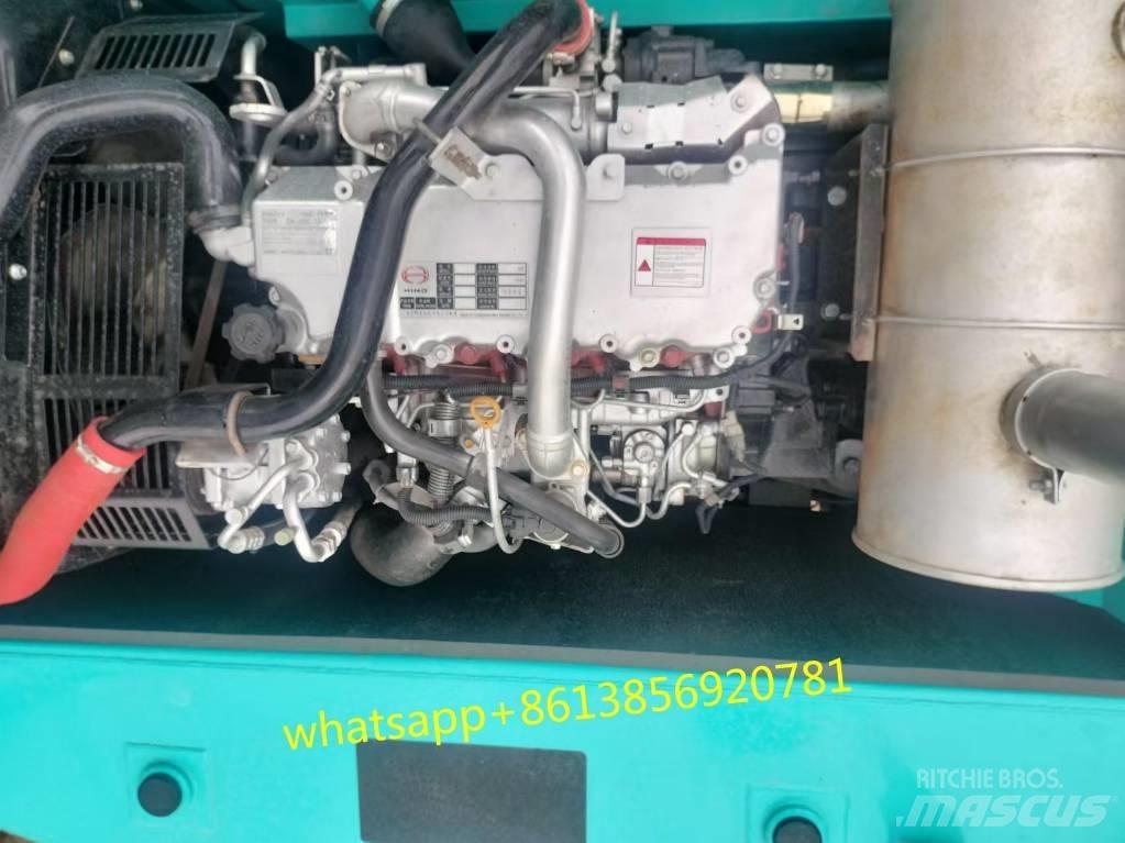 Kobelco SK 200 Гусеничні екскаватори
