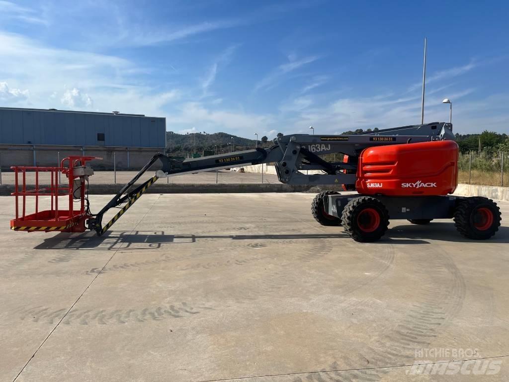 SkyJack SJ 63 AJ Колінчаті підйомники