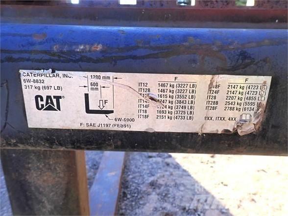 CAT 6W8832 Вила