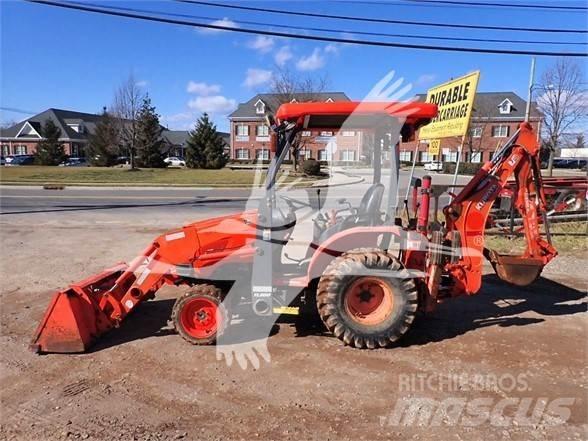 Kubota B26 Екскаватори-навантажувачі