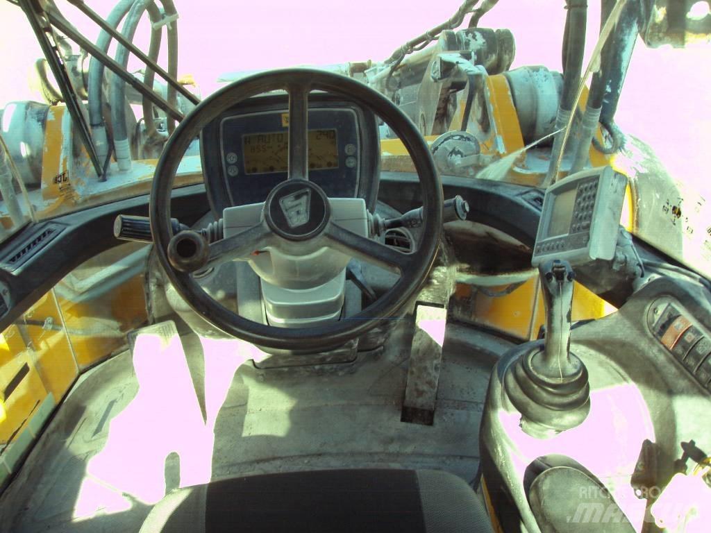 JCB 436 Wastemaster Фронтальні навантажувачі