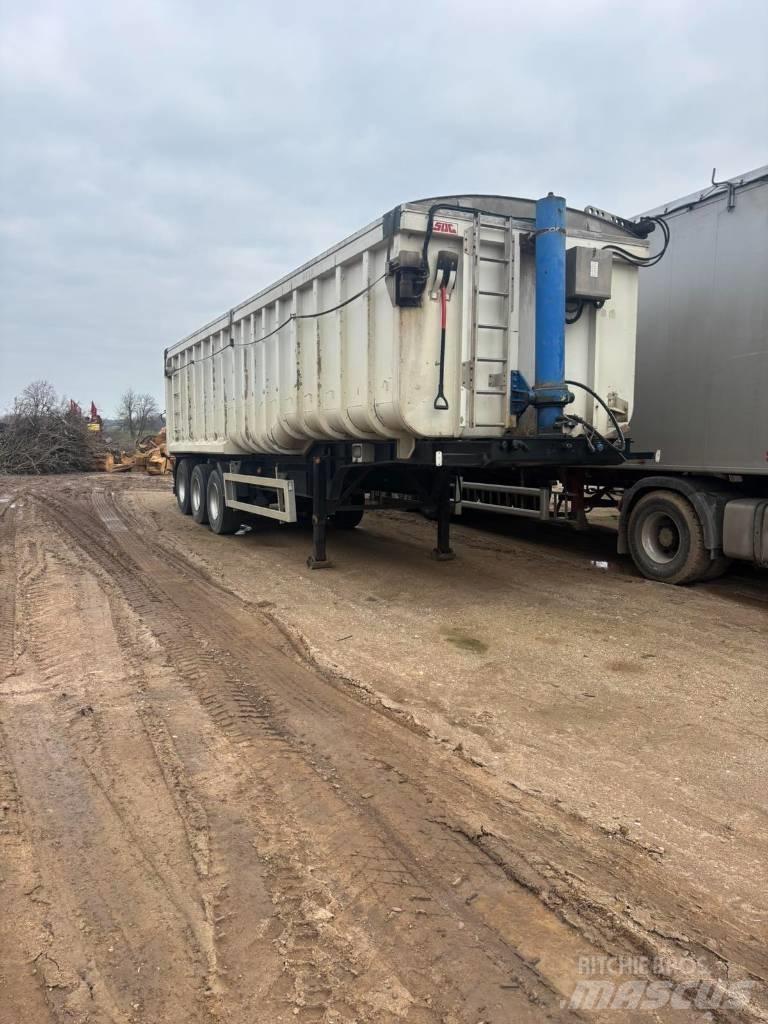 SDC Trailers LTD Тентовані напівпричепи