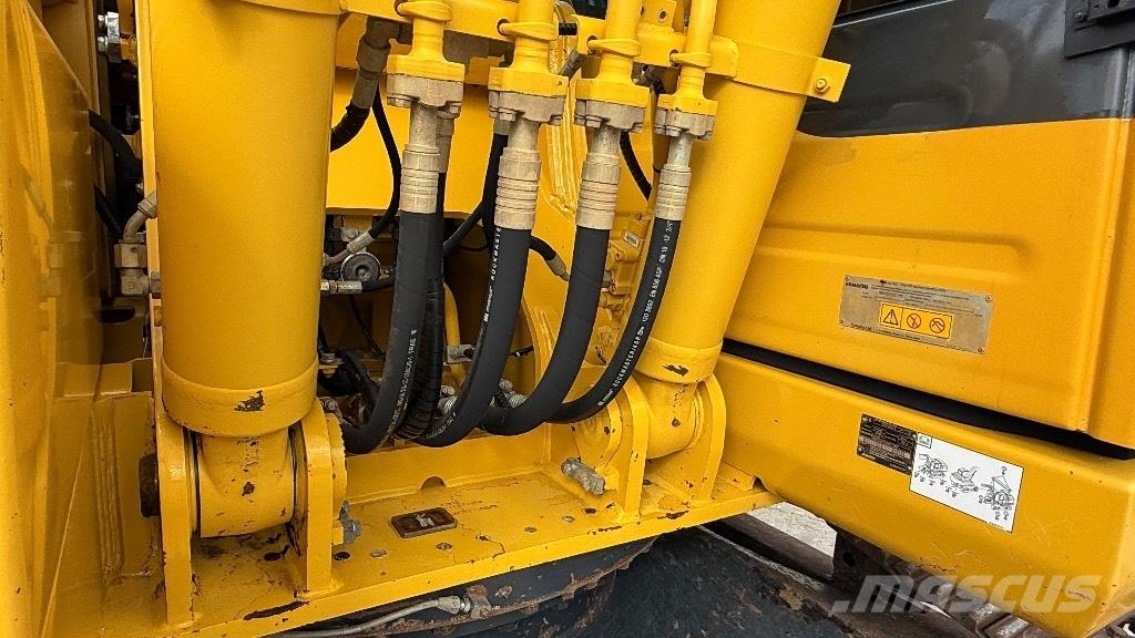 Komatsu PC 210 LC-11 Гусеничні екскаватори