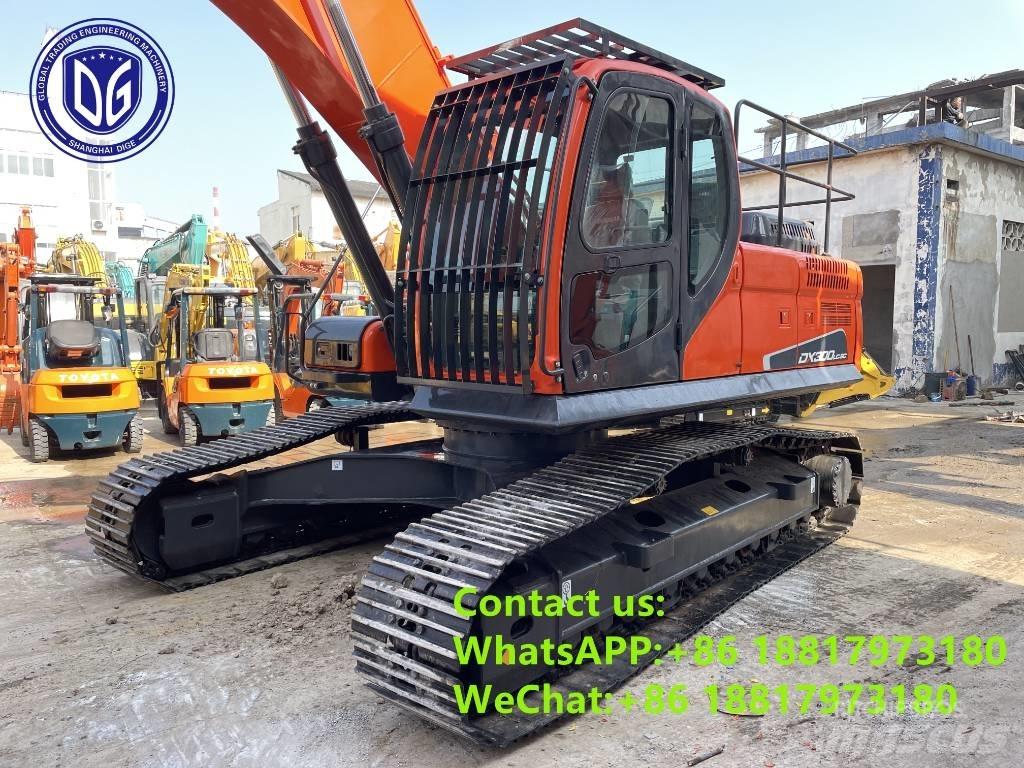 Doosan DX 300 LC Гусеничні екскаватори