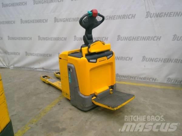 Jungheinrich ERE 225 Візки для перевезення піддонів