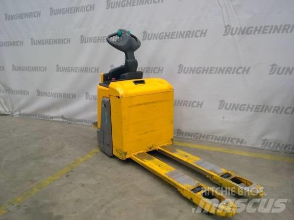 Jungheinrich ERE 225 Візки для перевезення піддонів