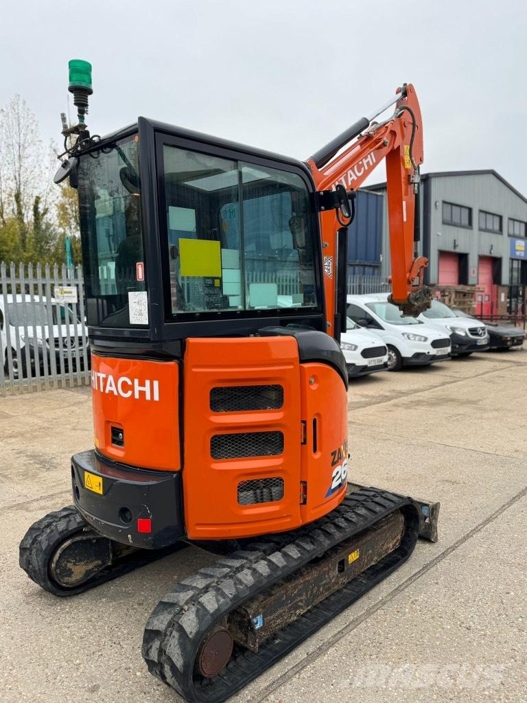 Hitachi zx26 Міні-екскаватори < 7т