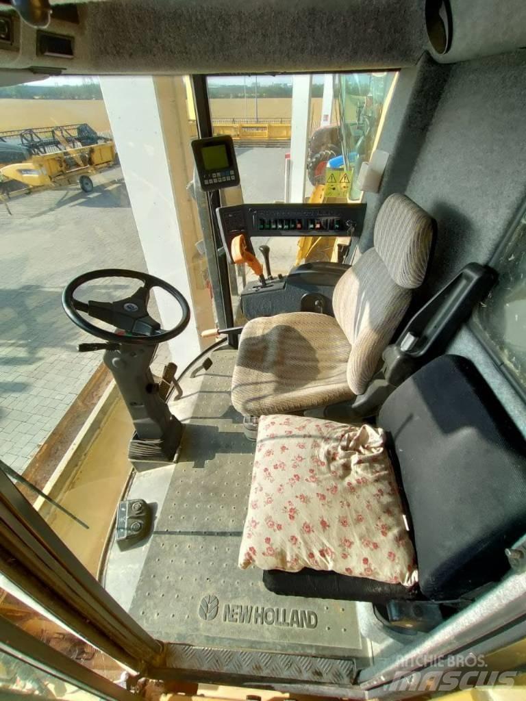 New Holland TF 76 Зернозбиральні комбайни