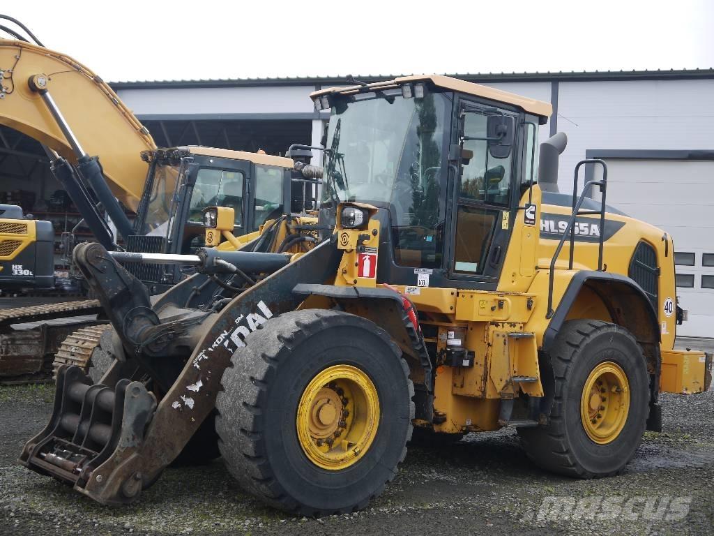 Hyundai HL955A Фронтальні навантажувачі