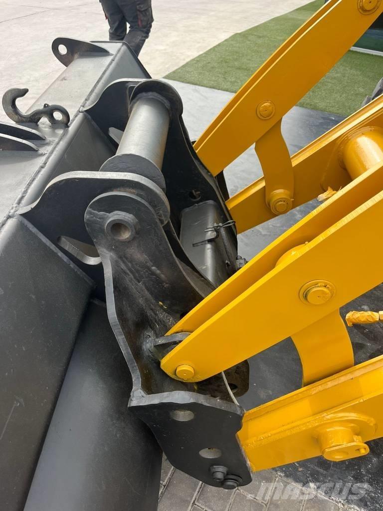 CAT 432 E Екскаватори-навантажувачі