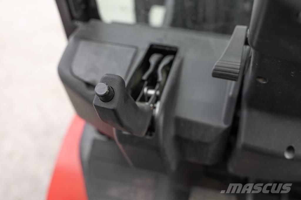 Manitou MI 30 D Дизельні навантажувачі