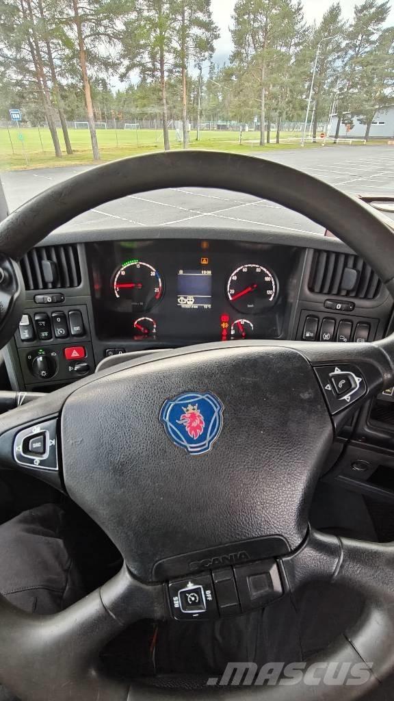 Scania G 440 Вантажівки з гаковим підйомом