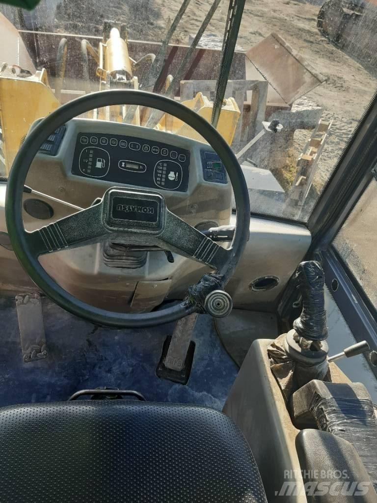 Komatsu WA95-3 Фронтальні навантажувачі