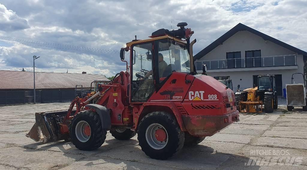 CAT 908 Фронтальні навантажувачі